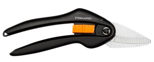 Fiskars SingleStep univerzális olló SP28